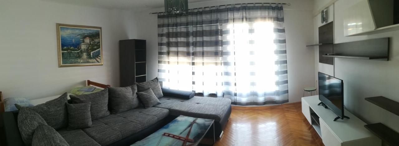 Apartmani Katerina Pula Exterior foto