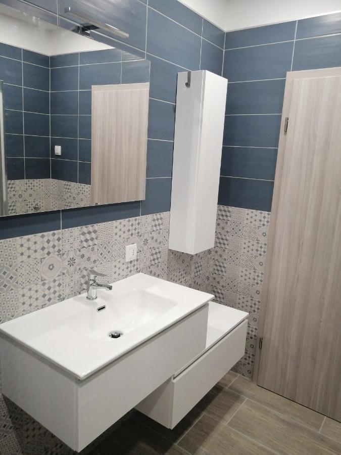 Apartmani Katerina Pula Exterior foto